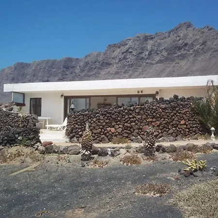 Sleeps 4 Wifi Nyaraló Famara